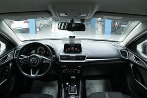 Хетчбэк Mazda 3 2018 года, 1498000 рублей, Солонцы
