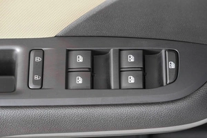 Седан Chevrolet Monza 2021 года, 1699000 рублей, Кемерово