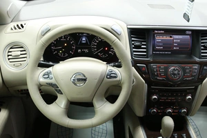 Внедорожник Nissan Pathfinder 2015 года, 1822000 рублей, Солонцы