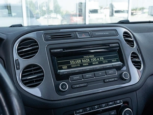 Внедорожник Volkswagen Tiguan 2012 года, 1599000 рублей, Нижний Новгород