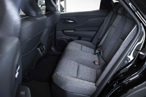 Седан Toyota Crown 2023 года, 6999999 рублей, Москва