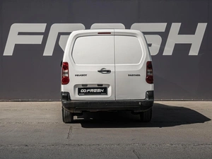 Фургон Peugeot Partner 2011 года, 565000 рублей, Краснодар