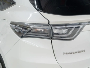 Внедорожник Toyota Harrier 2014 года, 2460000 рублей, Красноярск