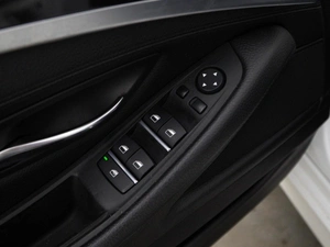 Седан BMW 5 серия 2016 года, 1899046 рублей, Москва