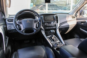 Внедорожник Mitsubishi Pajero Sport 2017 года, 3180000 рублей, Ярославль