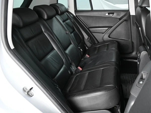 Внедорожник Volkswagen Tiguan 2010 года, 1239000 рублей, Ростов-на-Дону