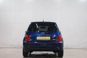 Хетчбэк Toyota Ist 2005 года, 499000 рублей, Новокузнецк