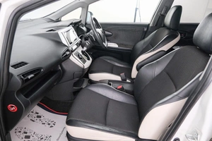 Минивэн Toyota Wish 2016 года, 1749000 рублей, Красноярск