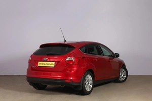 Хетчбэк Ford Focus 2012 года, 829000 рублей, Новосибирск