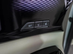 Минивэн Kia Carnival 2021 года, 3699000 рублей, Воронеж