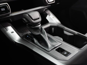 Внедорожник Toyota RAV4 2025 года, 4699000 рублей, Тюмень