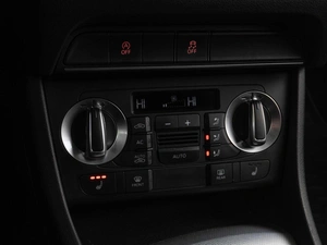 Внедорожник Audi Q3 2011 года, 1299000 рублей, Тюмень