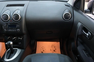 Внедорожник Nissan Qashqai 2013 года, 1099000 рублей, Омск