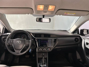 Седан Toyota Corolla 2018 года, 1885000 рублей, Смоленск
