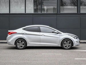 Седан Hyundai Avante 2011 года, 839000 рублей, Кирилловка