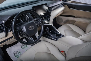 Седан Toyota Camry 2021 года, 3899000 рублей, Томск