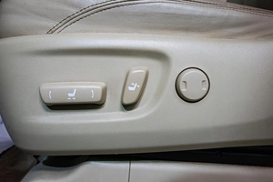 Внедорожник Toyota Land Cruiser Prado 2014 года, 4269000 рублей, Сургут