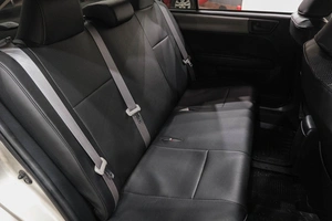Седан Toyota Corolla Axio 2013 года, 1199000 рублей, Новокузнецк