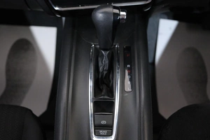 Внедорожник Honda Vezel 2014 года, 1929000 рублей, Омск