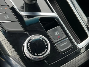 Внедорожник Geely Atlas Pro 2023 года, 2039000 рублей, Ижевск