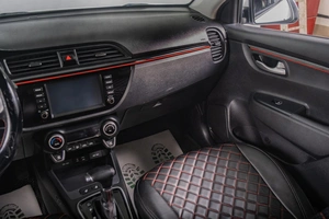 Хетчбэк Kia Rio X-Line 2020 года, 1299000 рублей, Томск