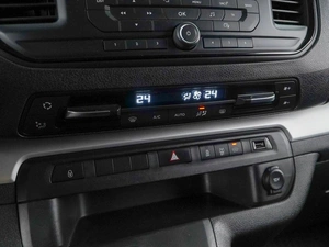 Минивэн Peugeot Traveller 2022 года, 2629999 рублей, Москва
