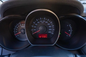 Хетчбэк Kia Rio 2017 года, 899000 рублей, Саратов