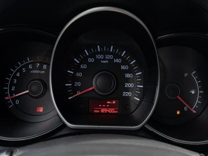 Хетчбэк Kia Rio 2012 года, 695000 рублей, Краснодар