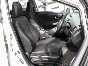 Лифтбек Toyota Prius 2012 года, 1210000 рублей, Краснодар