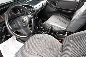 Внедорожник Chevrolet Niva 2011 года, 559000 рублей, Сургут