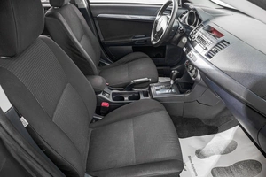 Седан Mitsubishi Lancer 2010 года, 739000 рублей, Барнаул