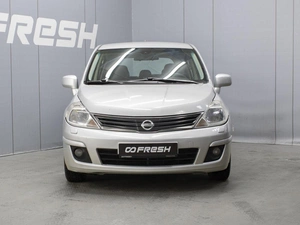 Хетчбэк Nissan Tiida 2011 года, 660000 рублей, Омск