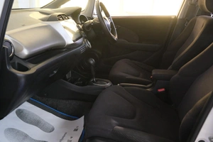 Хетчбэк Honda Fit 2010 года, 799000 рублей, Омск