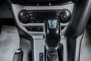 Хетчбэк Ford Focus 2013 года, 809000 рублей, Челябинск