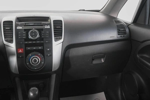 Минивэн Kia Venga 2012 года, 919000 рублей, Кемерово