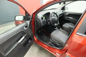 Хэтчбек Ford Fusion 2008 года, 570000 рублей, Курск