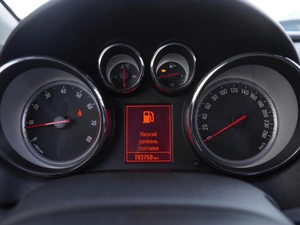 Седан Opel Astra 2013 года, 890000 рублей, Волгоград