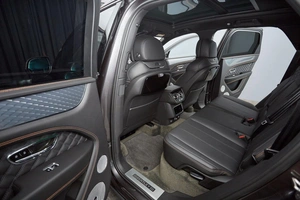 Внедорожник Bentley Bentayga 2022 года, 24000000 рублей, Красноярск