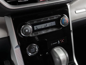Минивэн Toyota Veloz 2023 года, 4249000 рублей, Тюмень