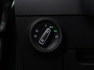 Внедорожник Skoda Karoq 2020 года, 2413444 рублей, Москва