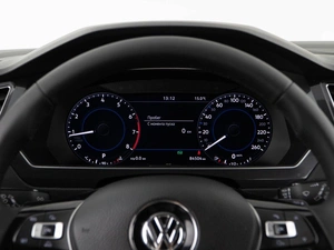 Внедорожник Volkswagen Tiguan 2017 года, 2985444 рублей, Москва
