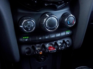 Хетчбэк MINI Cooper 2019 года, 1915000 рублей, Нижний Новгород