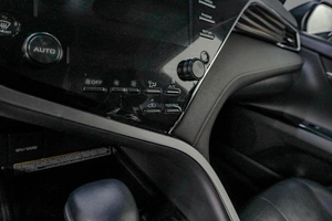 Седан Toyota Camry 2019 года, 3369000 рублей, Челябинск