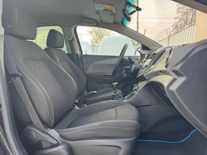 Седан Chevrolet Aveo 2012 года, 579000 рублей, Ижевск