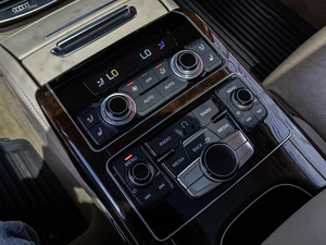 Седан Audi A8 2014 года, 3050000 рублей, Краснодар