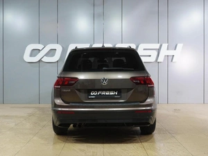 Внедорожник Volkswagen Tiguan 2019 года, 1899000 рублей, Воронеж