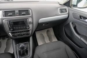 Седан Volkswagen Jetta 2017 года, 1399000 рублей, Красноярск