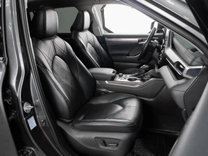 Внедорожник Toyota Highlander 2021 года, 6499000 рублей, Тюмень