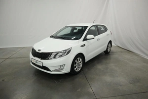 Хэтчбек Kia Rio 2012 года, 1125000 рублей, Курск