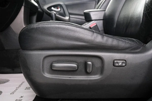 Внедорожник Toyota RAV4 2012 года, 1649000 рублей, Красноярск